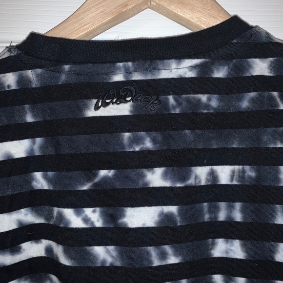 10 Deep Tee - Picture 3 of 3